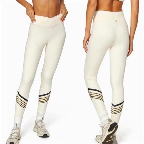 WeWoreWhat Pants - NWT WEWOREWHAT Splice Leggings Bandana Stripes Off White Multi S